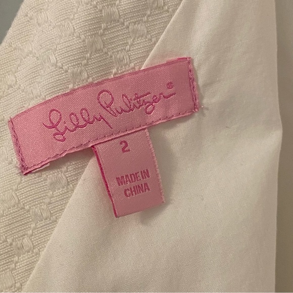 Lilly Pulitzer Dress White Quilt Embroidered Detail Dainty Shift Dress Size 2 - Picture 6 of 11